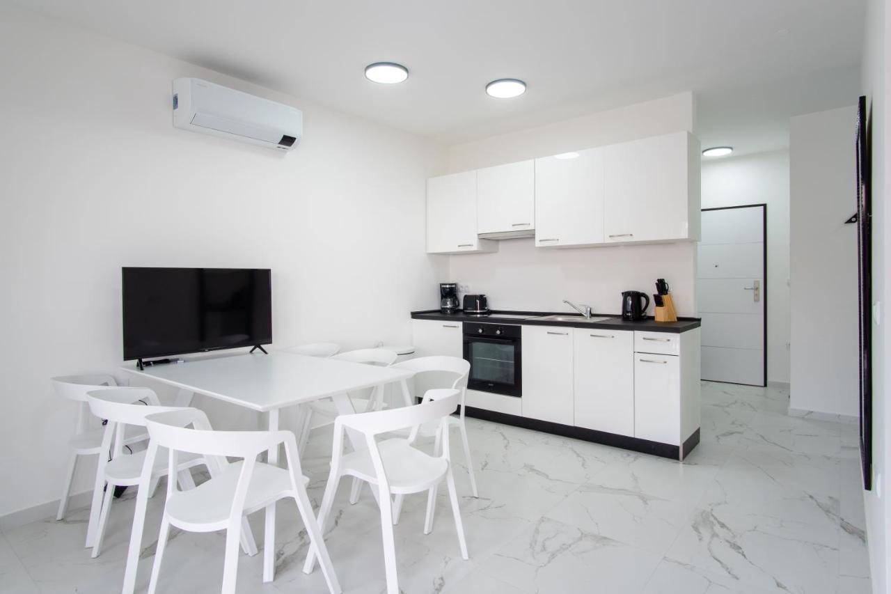 Noa East Residence Novalja Exterior photo